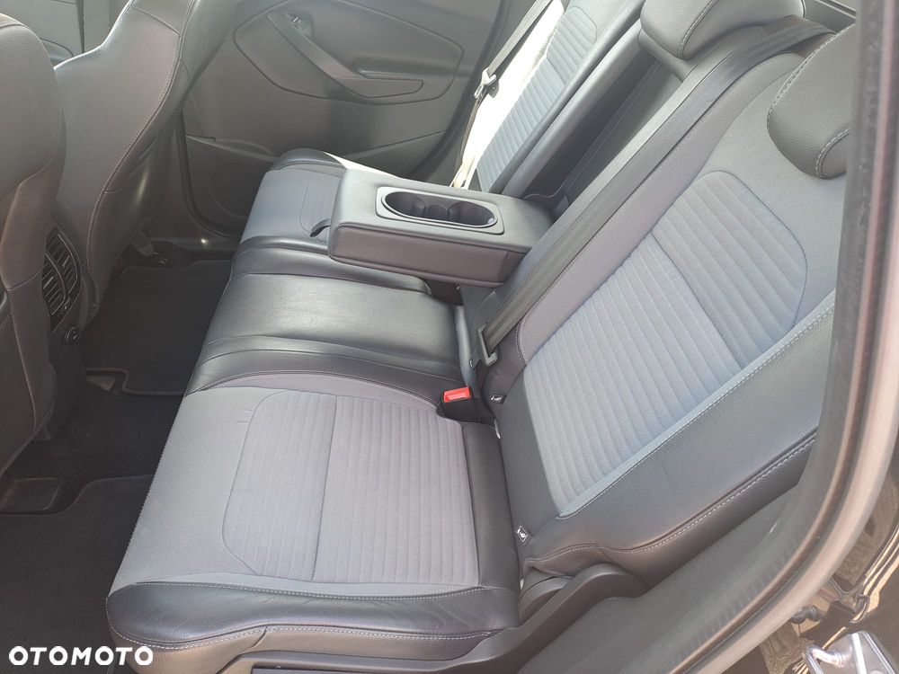 Ford Kuga 2.0 TDCi 4x4 Vignale - 29