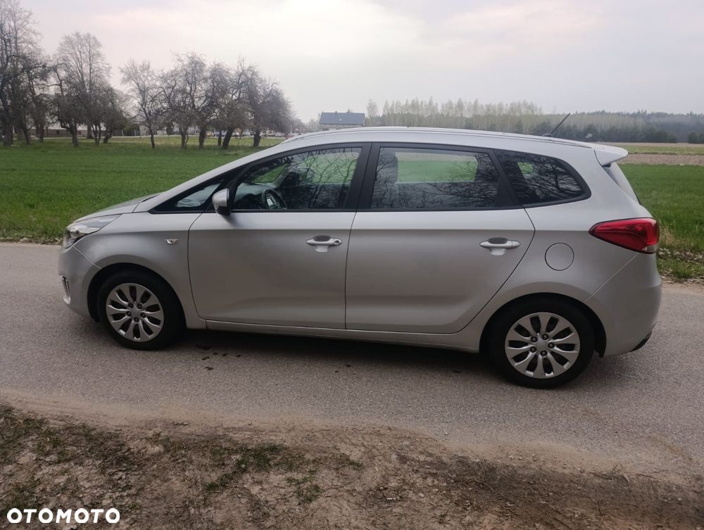 Kia Carens 1.7 CRDi 115 Dream Team Edition - 12