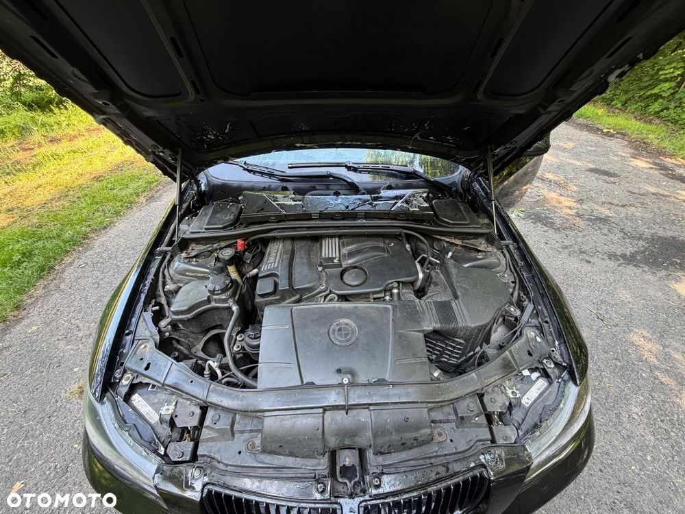 BMW Seria 3 320i - 13