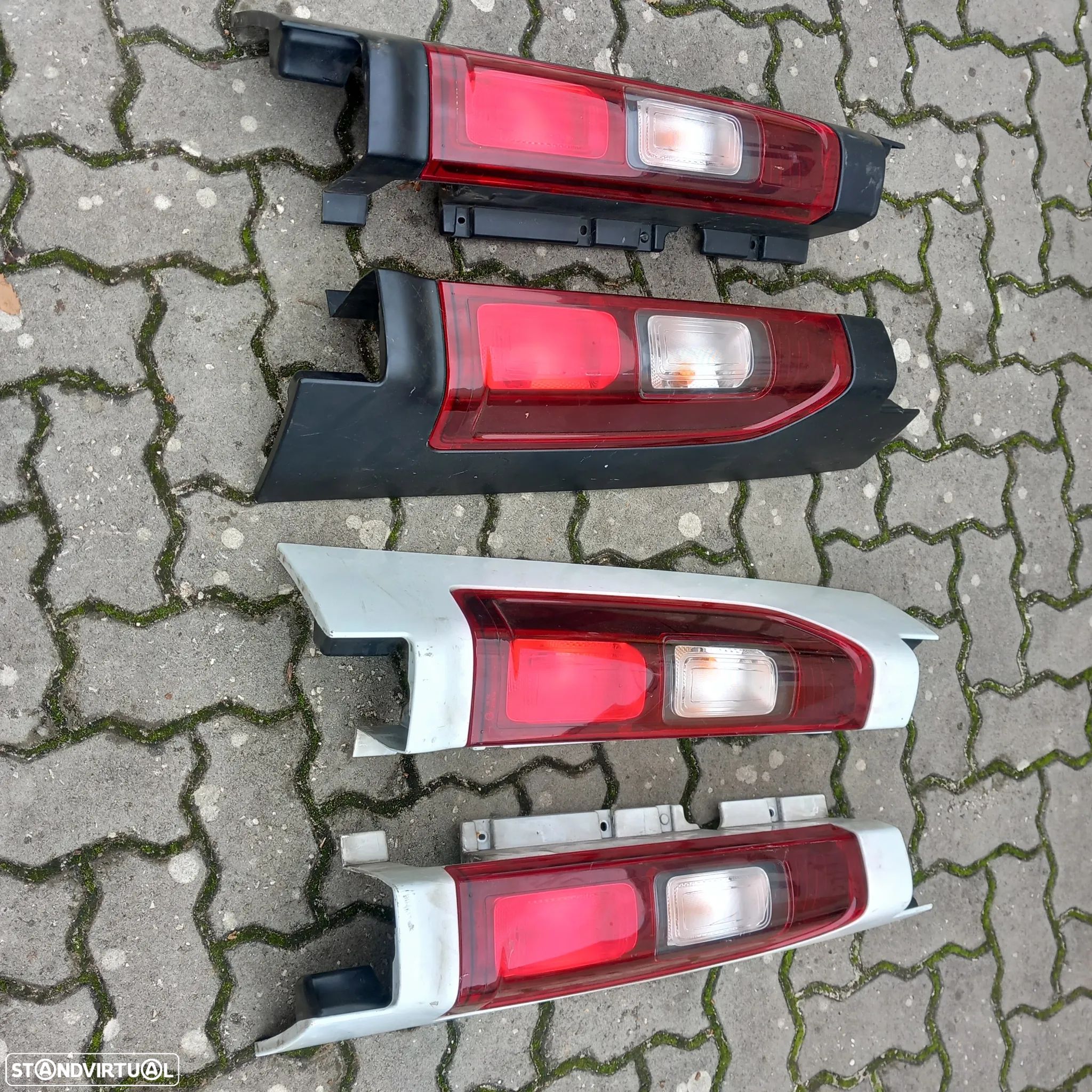 Farois traseiros renault trafic x82 - 1
