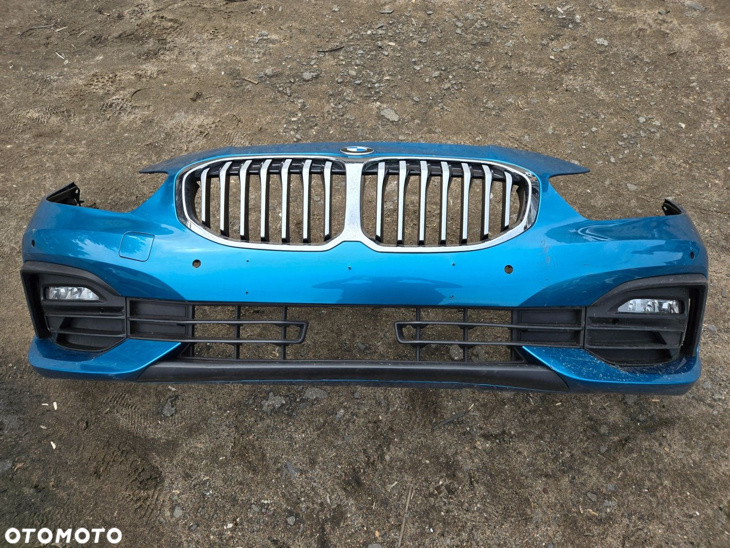Zderzak BMW F40 na 4 czujniki - 4