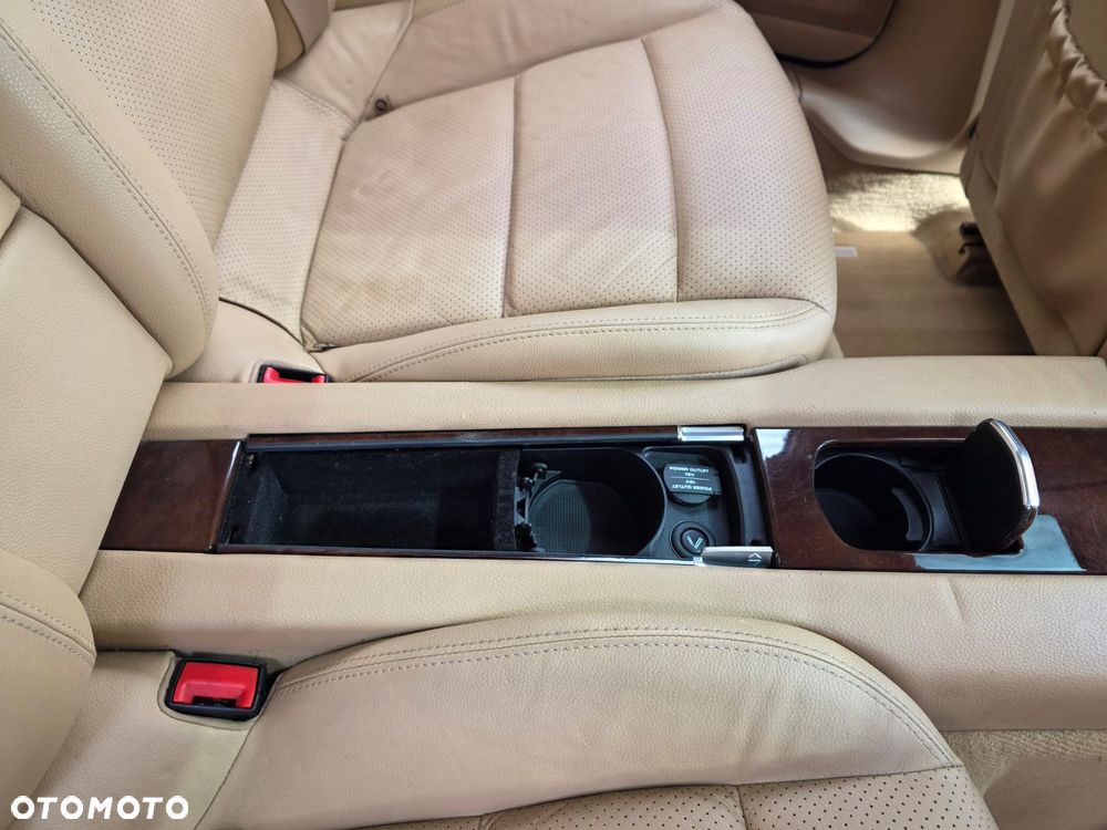 Porsche Panamera 4 PDK Platinum Edition - 27