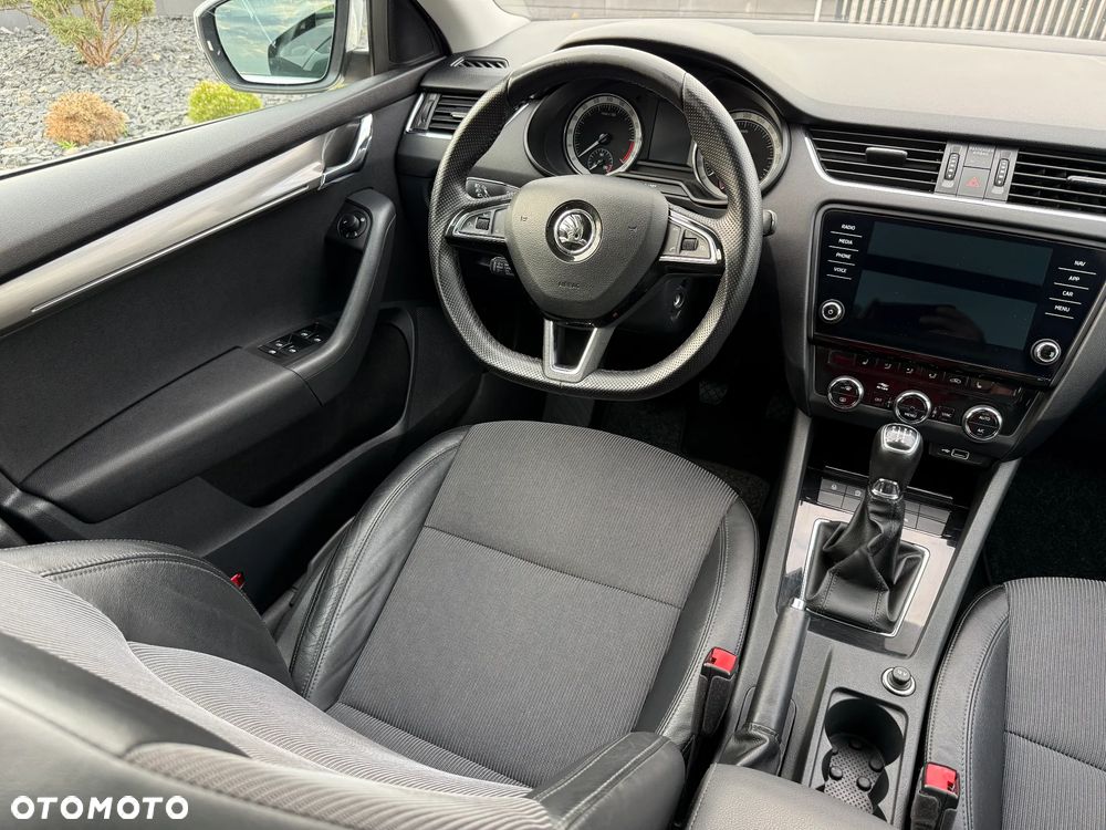 Skoda Octavia 1.6 TDI Premium Edition - 23