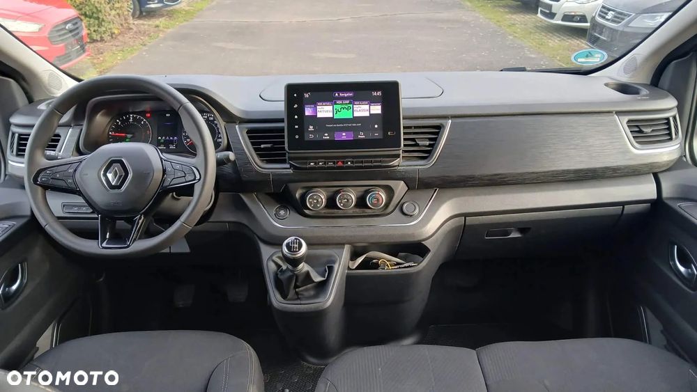 Renault Trafic - 16