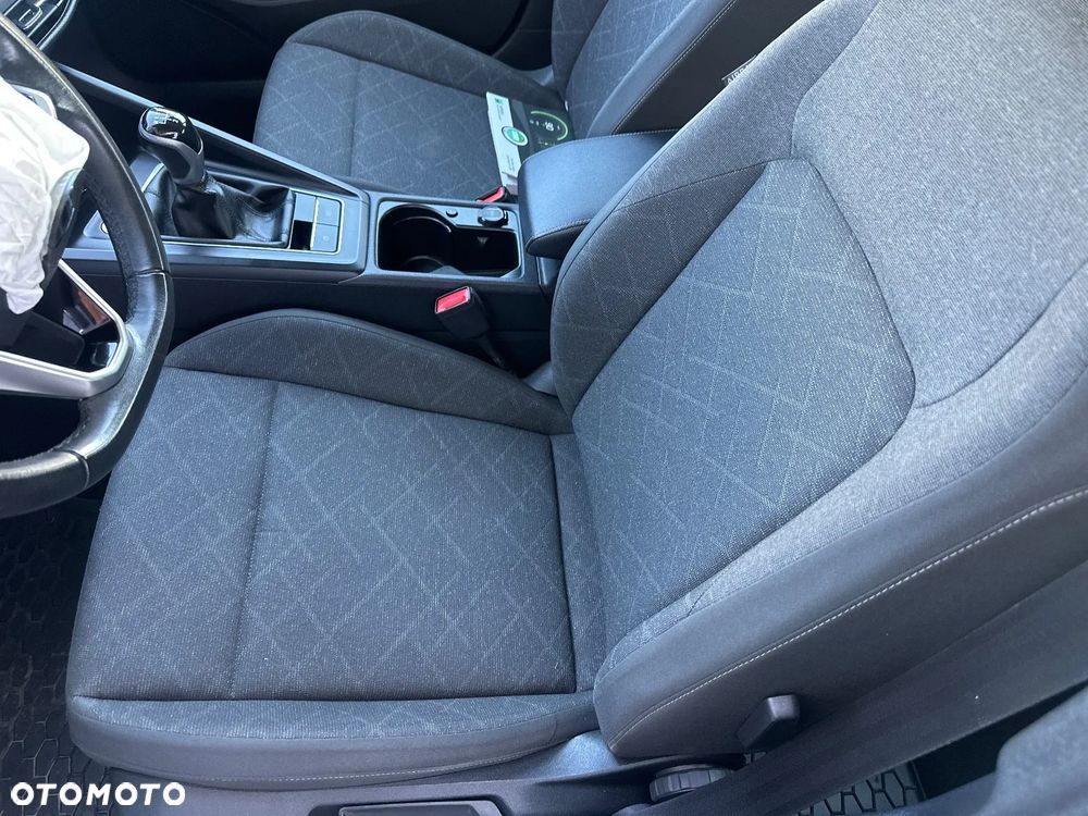 Volkswagen Golf 1.5 TSI EVO Life - 17