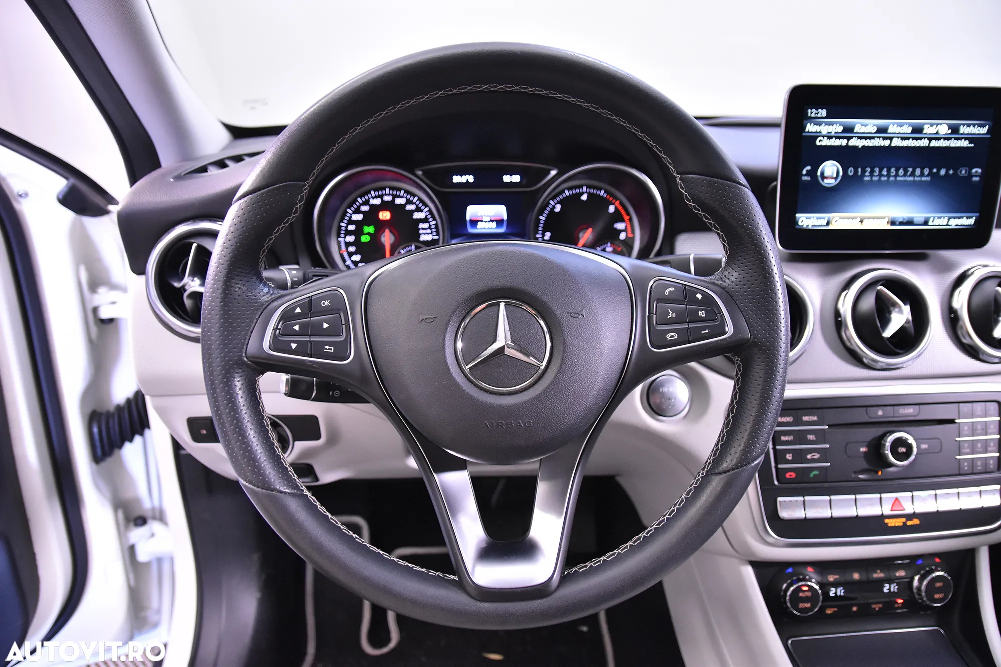 Mercedes-Benz GLA 220 d 4MATIC Aut. - 16