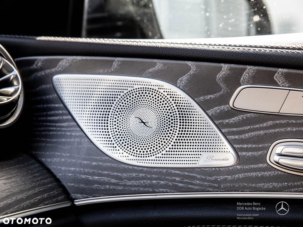 Mercedes-Benz CLS 300 d 4-Matic AMG - 13