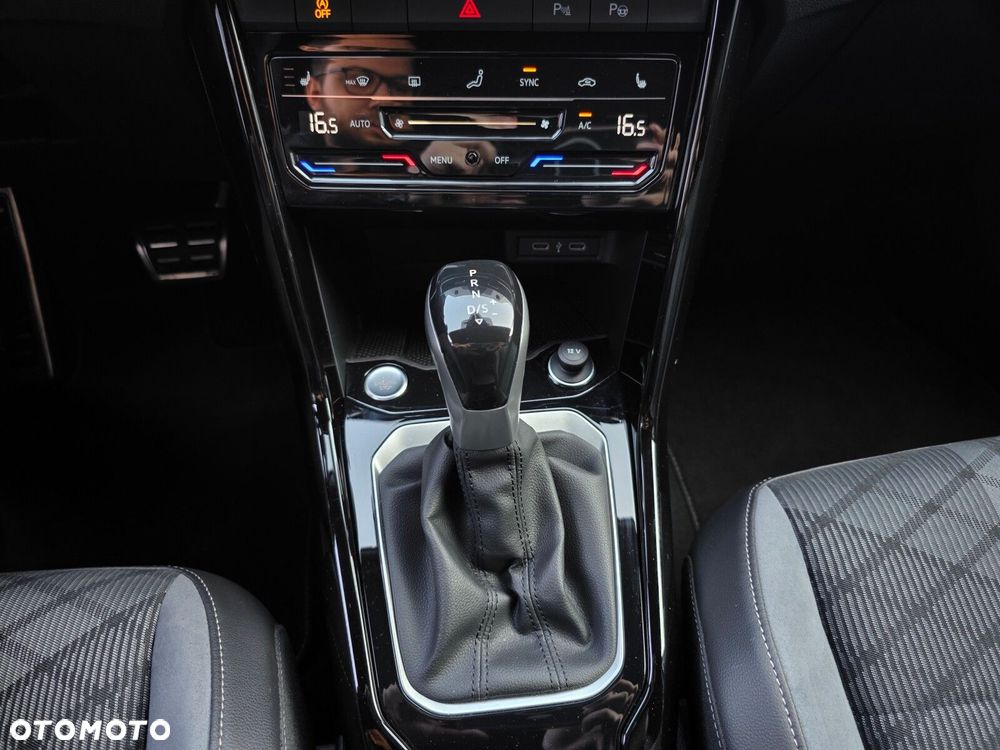 Volkswagen T-Roc 1.5 TSI R-Line DSG - 23