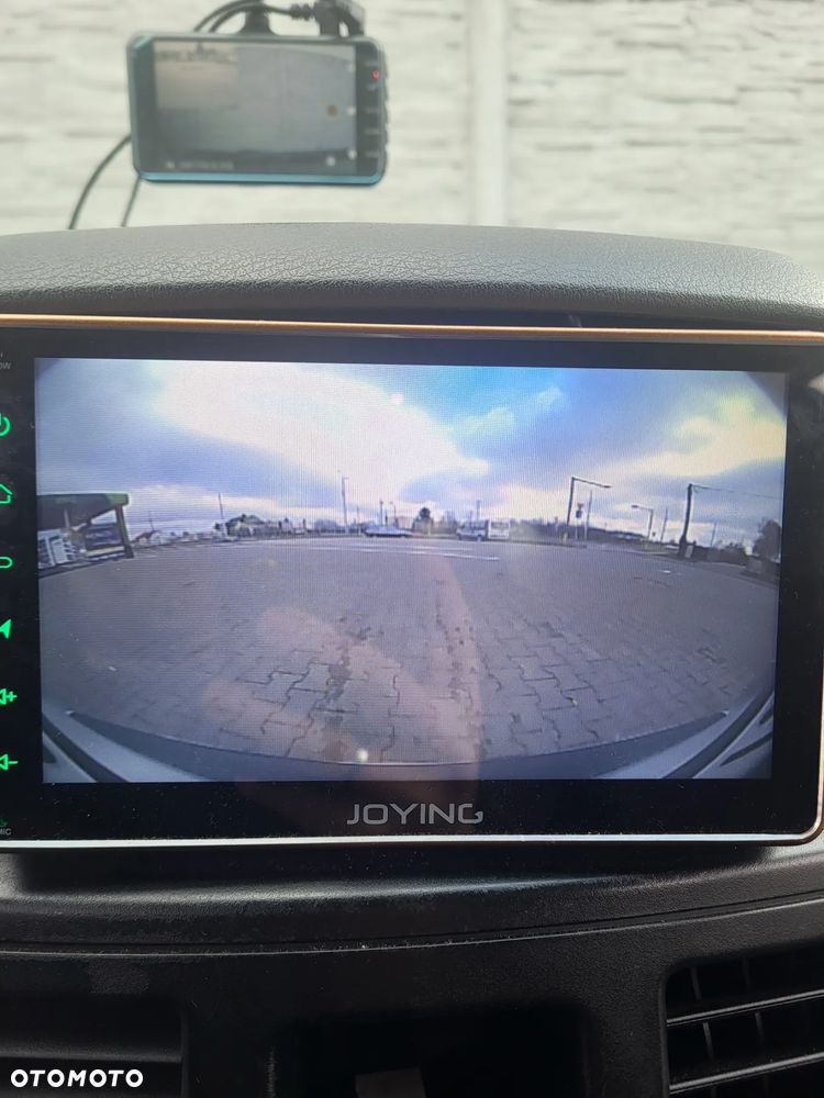 Dodge Grand Caravan - 13