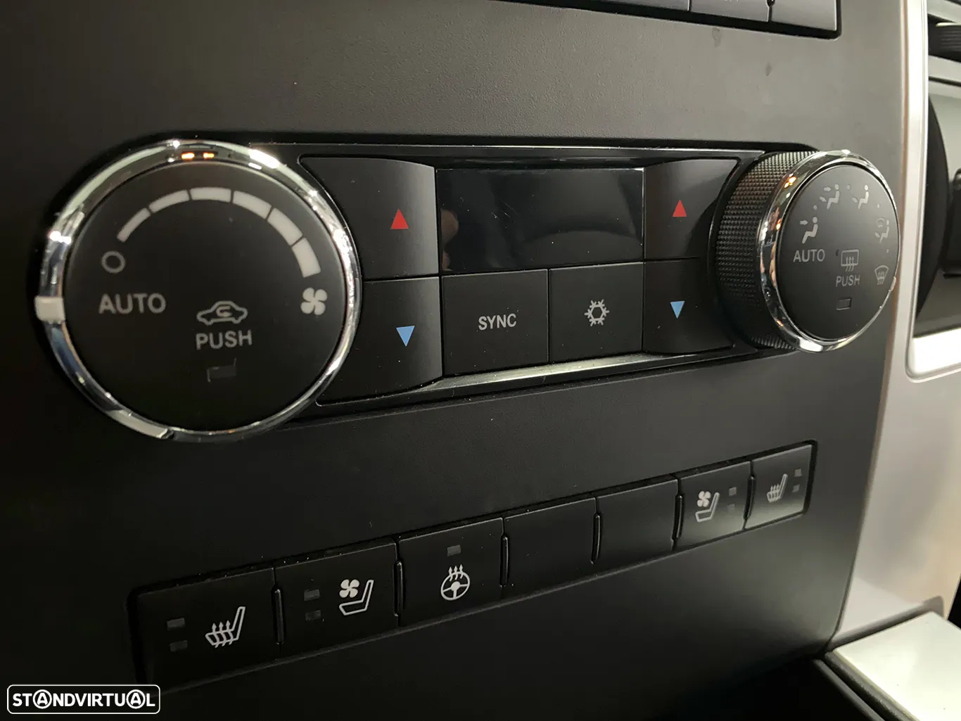Dodge RAM 1500 5.7 V8 Hemi Sport OFFROAD - 42