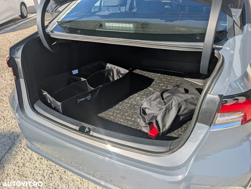 Toyota Corolla - 14