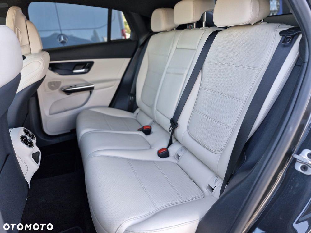 Mercedes-Benz GLC 200 d mHEV 4-Matic Avantgarde - 16