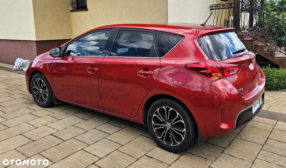 Toyota Auris 1.6 Premium - 3