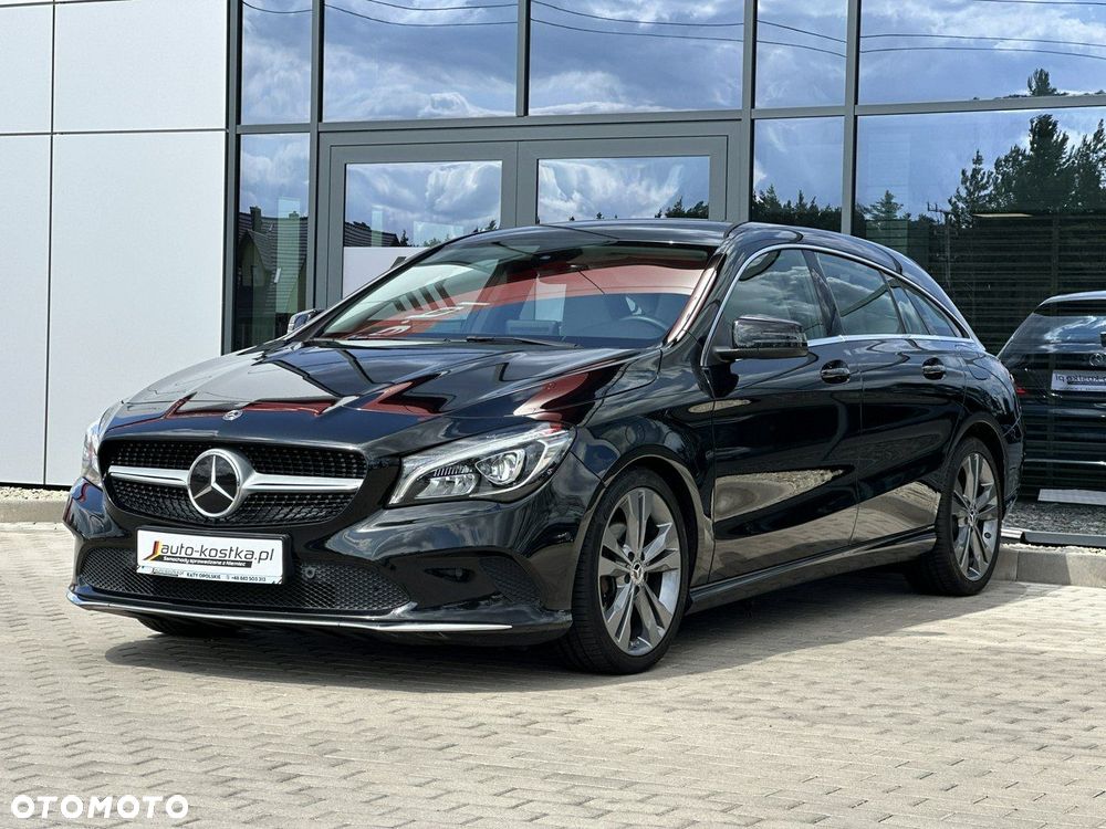 Mercedes-Benz CLA Shooting Brake 200 7G-DCT Urban - 4