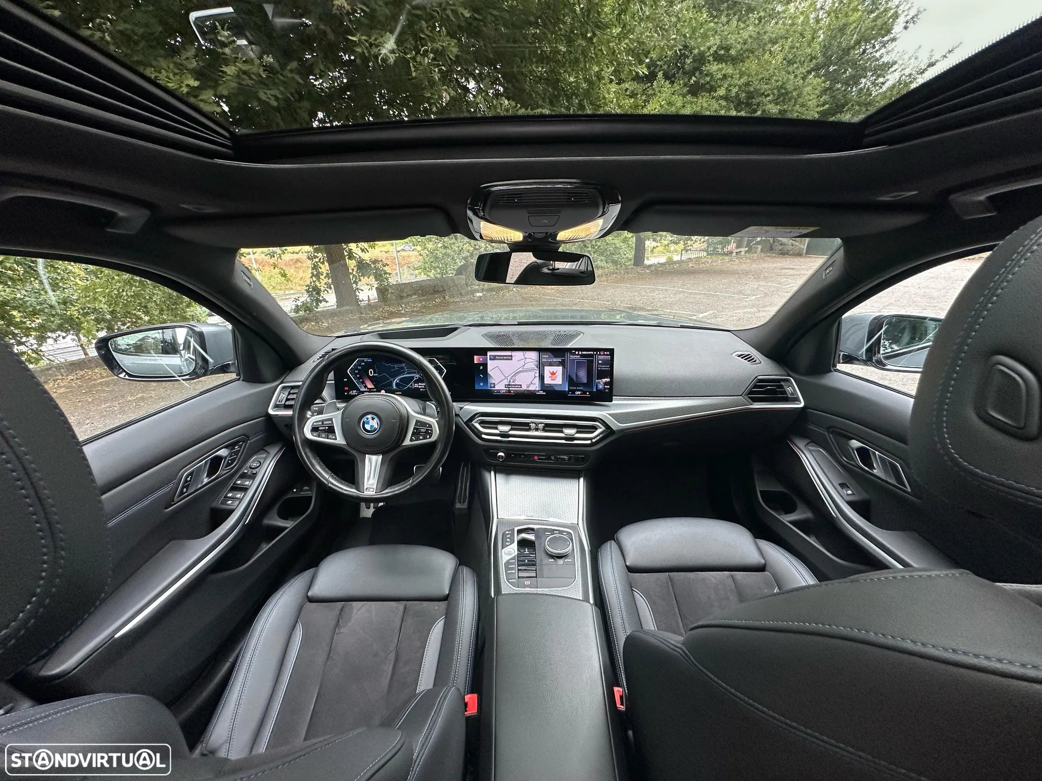 BMW 330 e Touring Pack Desportivo M Auto - 36