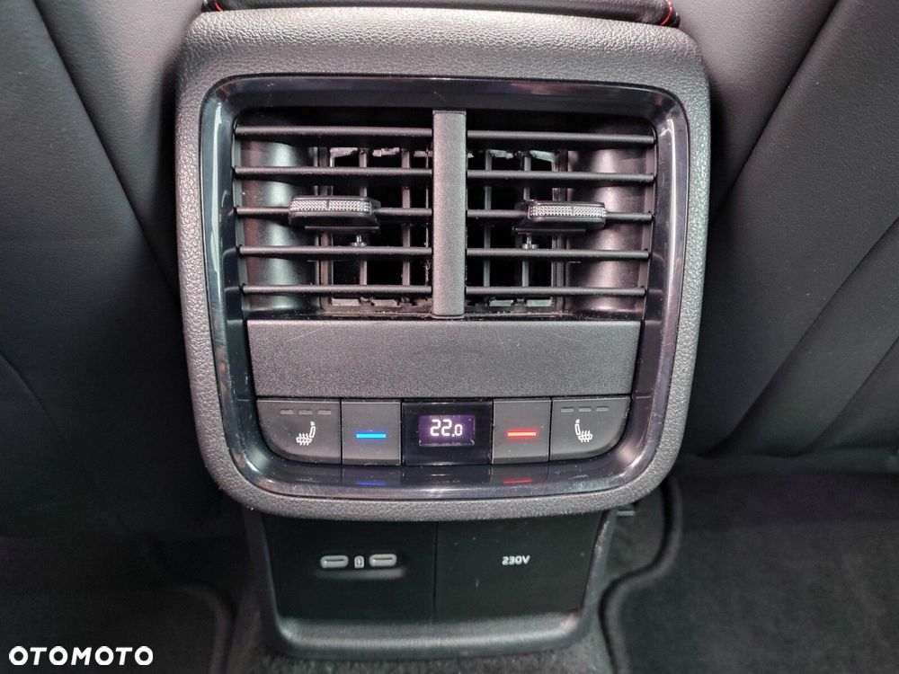 Skoda Octavia 2.0 TDI RS DSG - 27