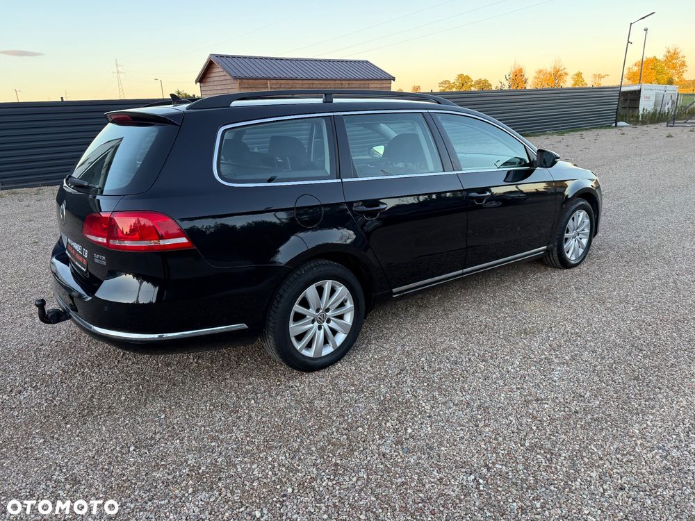 Volkswagen Passat - 14