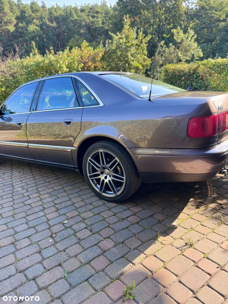 Audi A8 - 9