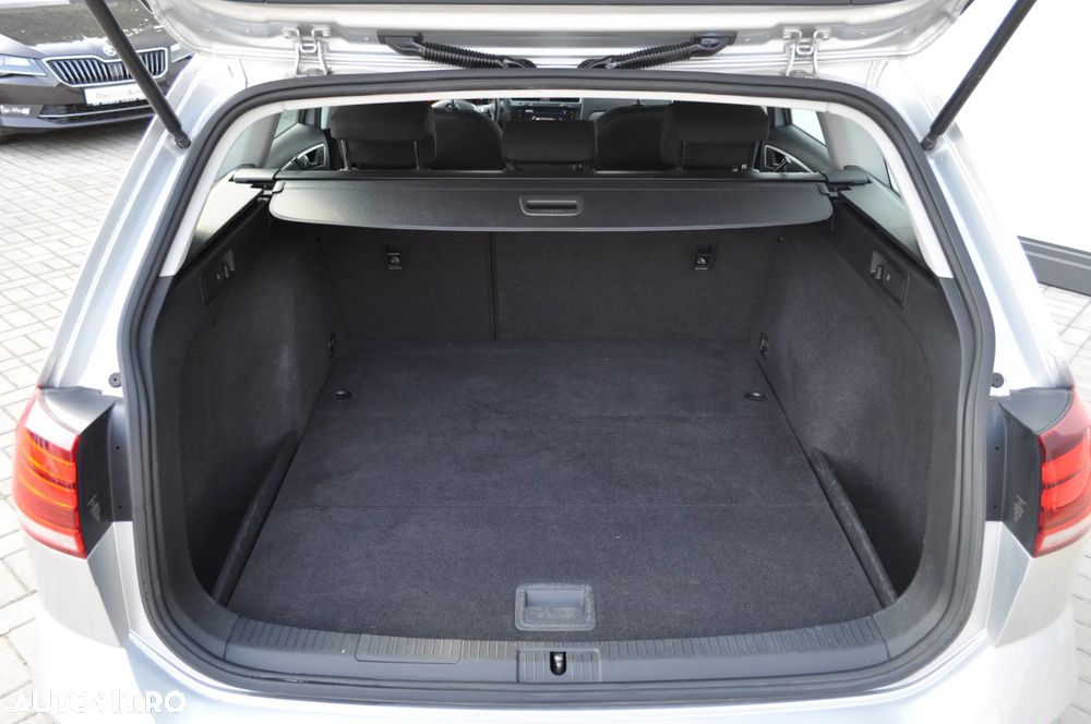 Volkswagen Golf 1.6 TDI SCR Trendline - 16