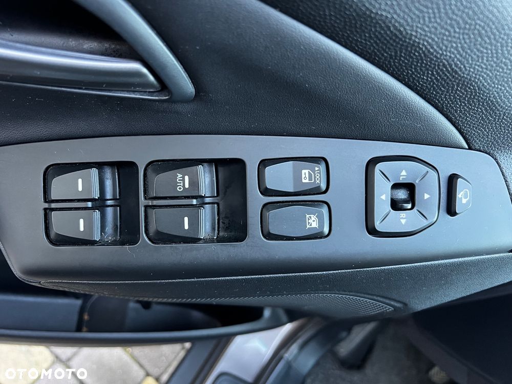 Hyundai ix35 2.0 4WD Trend - 23