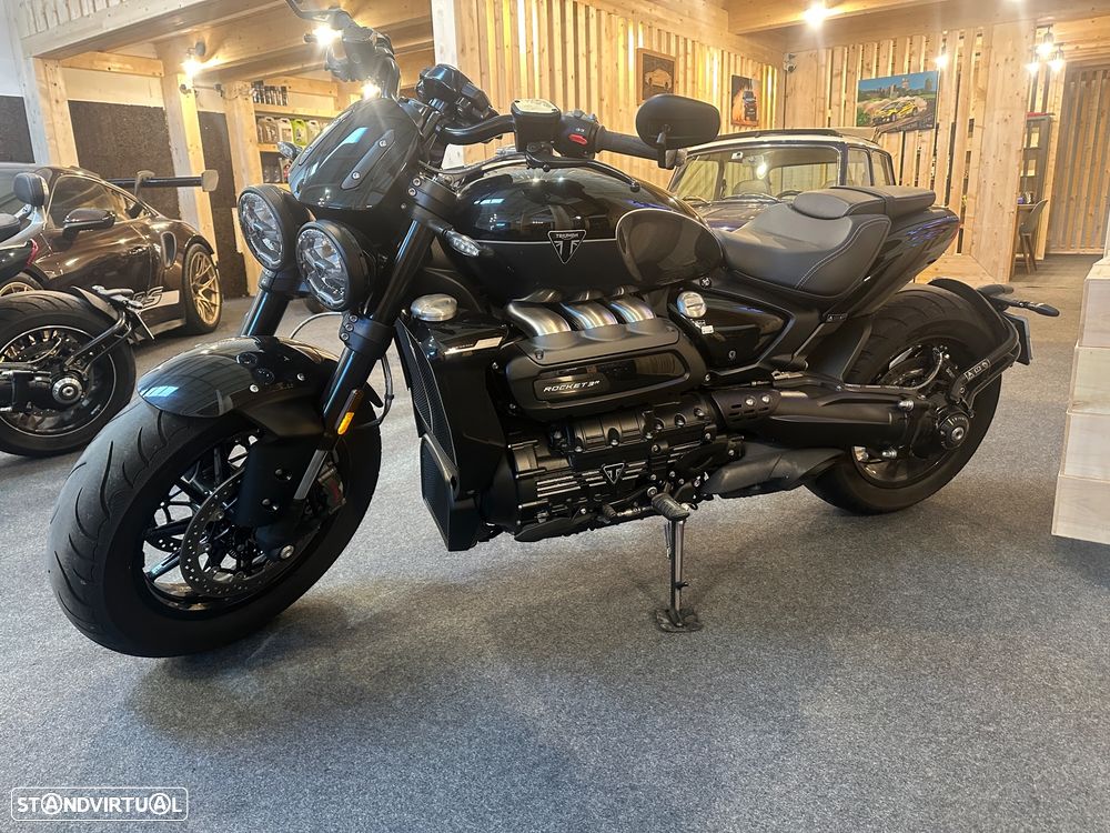 Triumph Rocket STORM R - 8