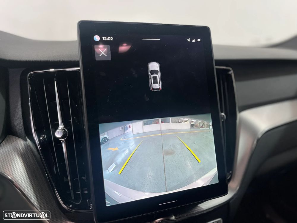 Volvo XC 60 2.0 T6 PHEV Black Edition AWD - 29