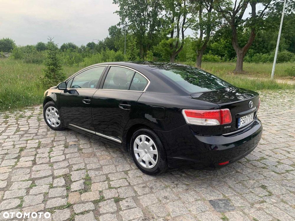 Toyota Avensis - 5