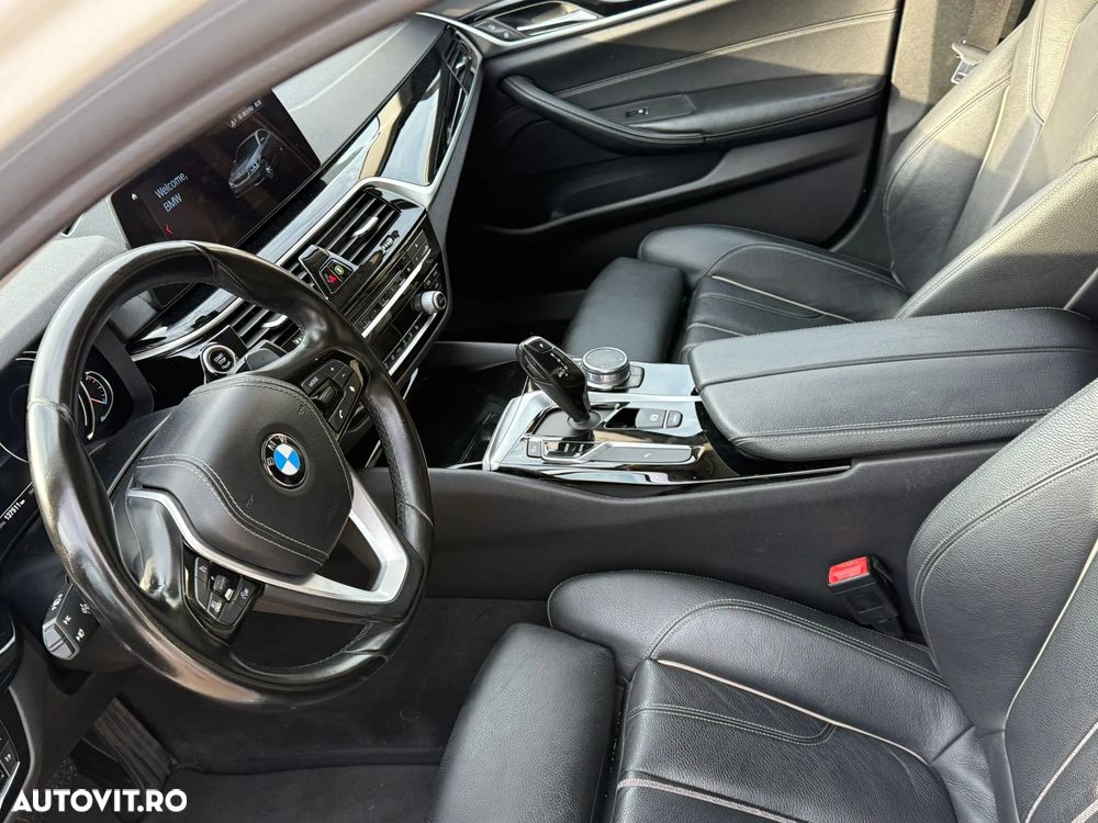BMW Seria 5 520d AT - 7