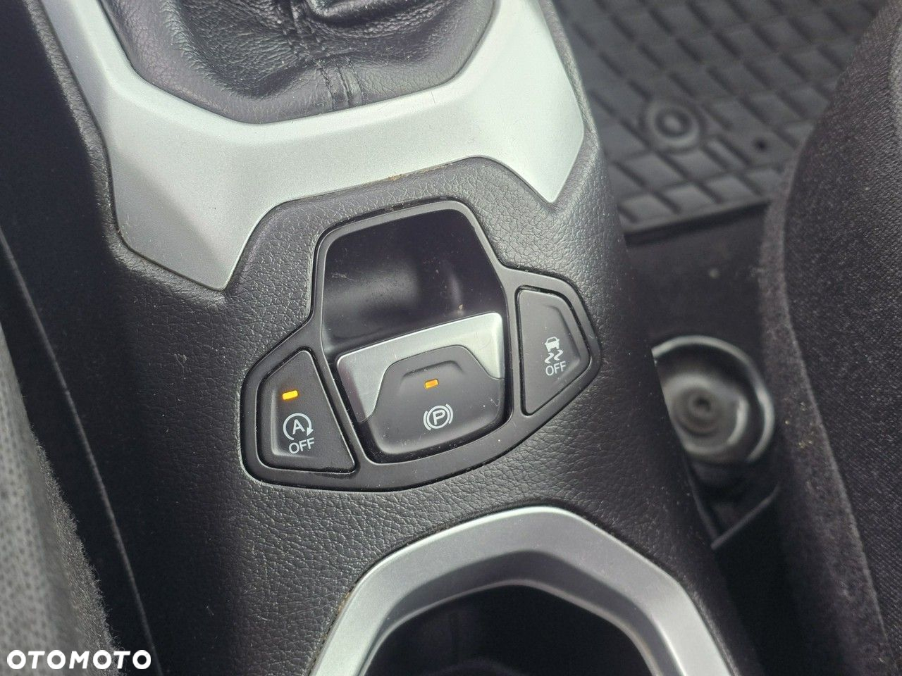 Jeep Renegade - 15