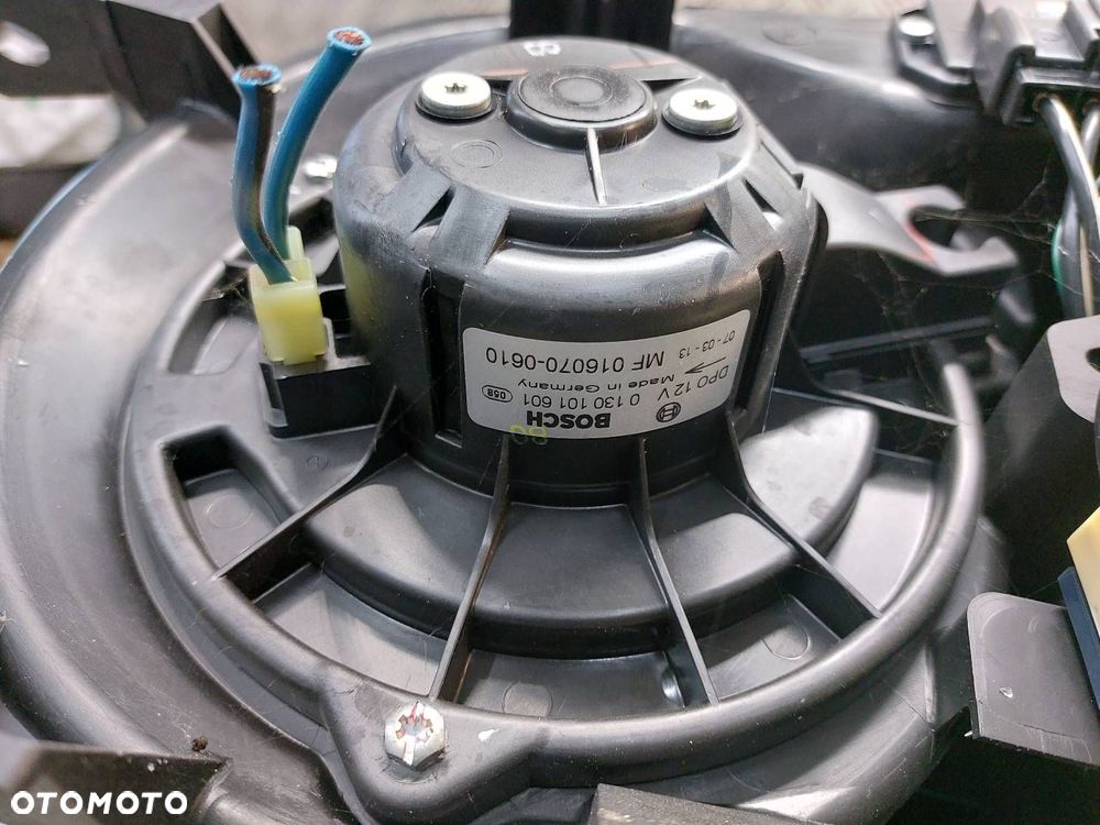 OBUDOWA NAGRZEWNICY TOYOTA AVENSIS T25 LIFT (BEZ SILNICZKÓW) - 2