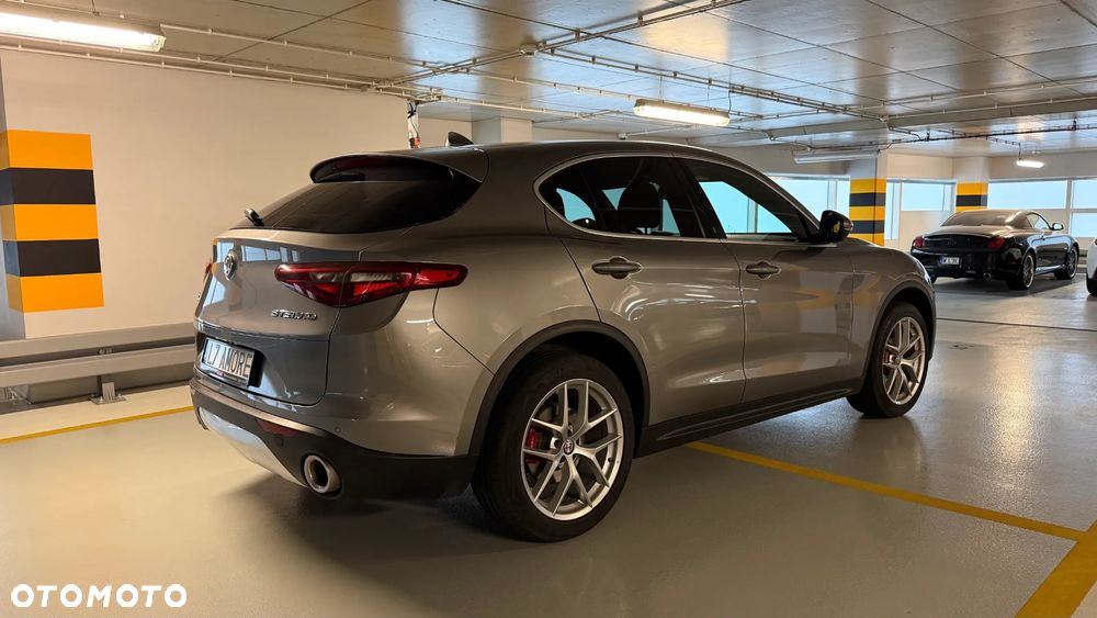 Alfa Romeo Stelvio 2.0 Turbo Executive Q4 - 14