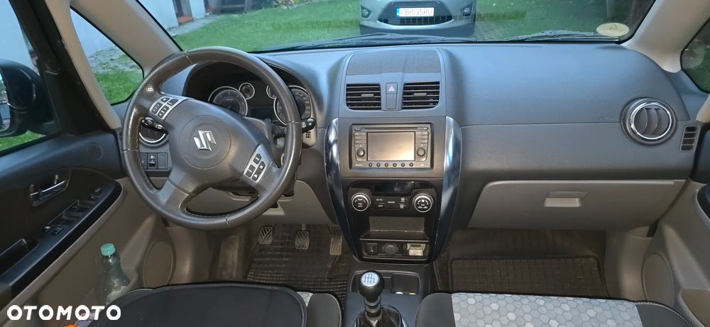Suzuki SX4 2.0 DDiS 4x2 Style - 6