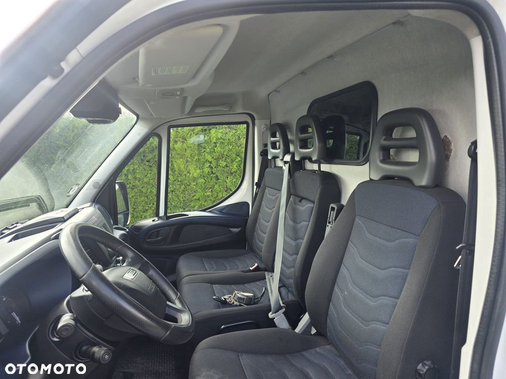 Iveco Daily 35S16 - 16