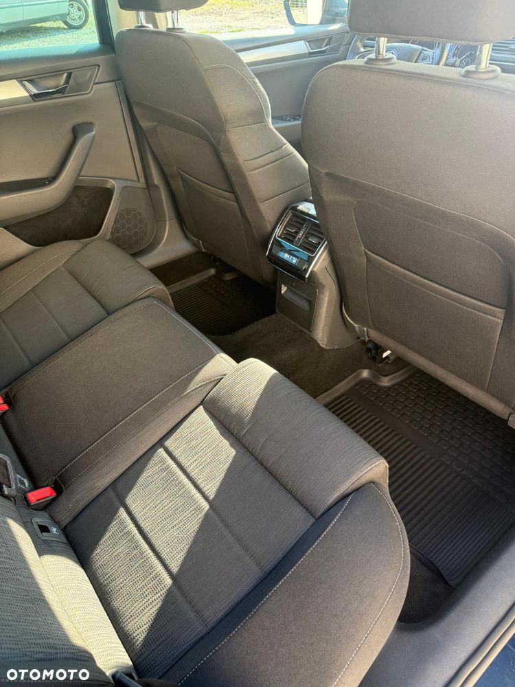 Skoda Superb 2.0 TDI Active DSG - 9