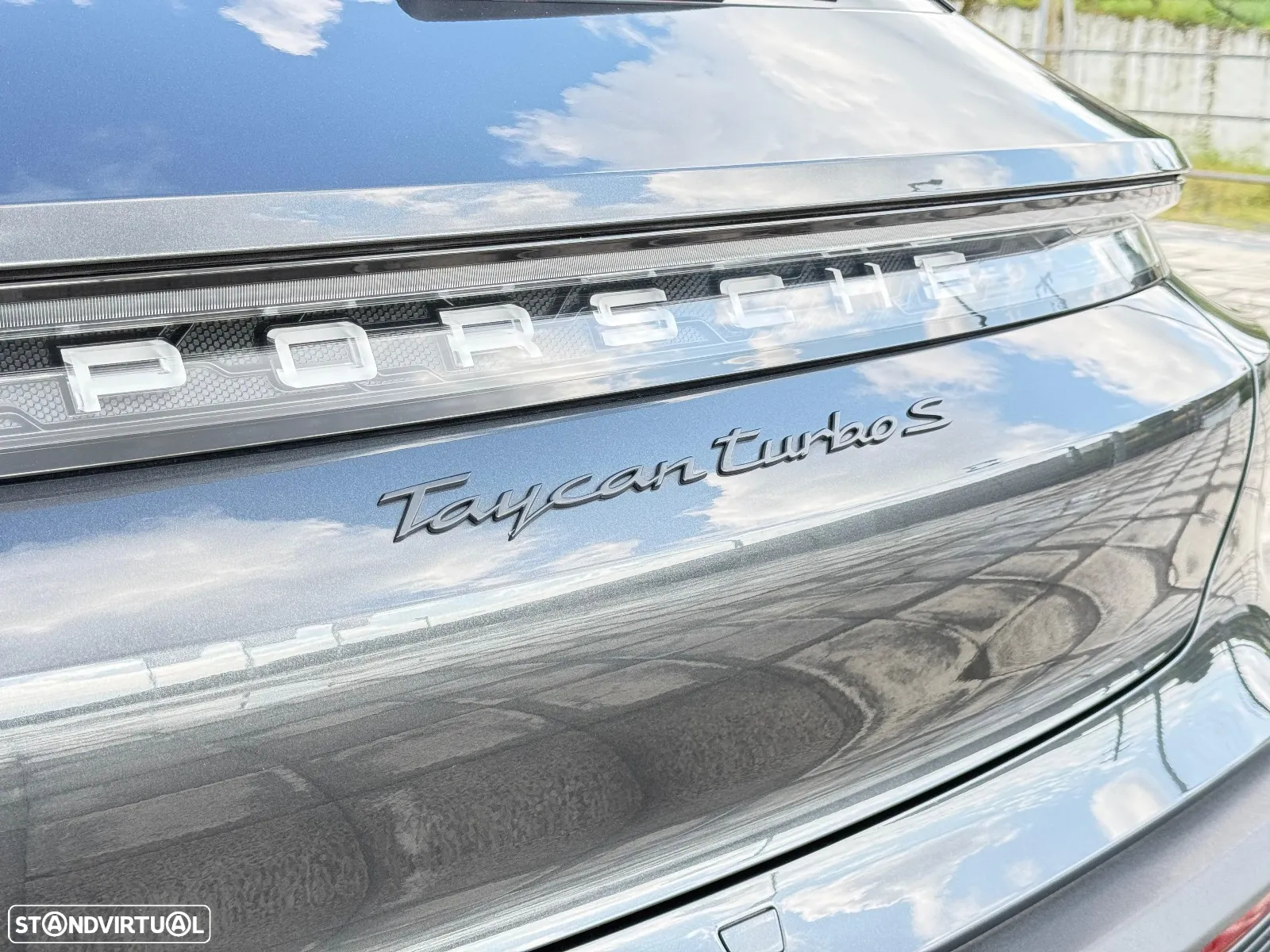 Porsche Taycan Sport Turismo Turbo S - 6