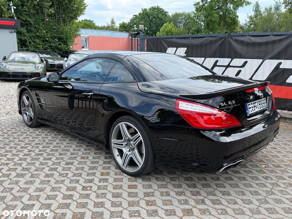 Mercedes-Benz SL 63 AMG - 17