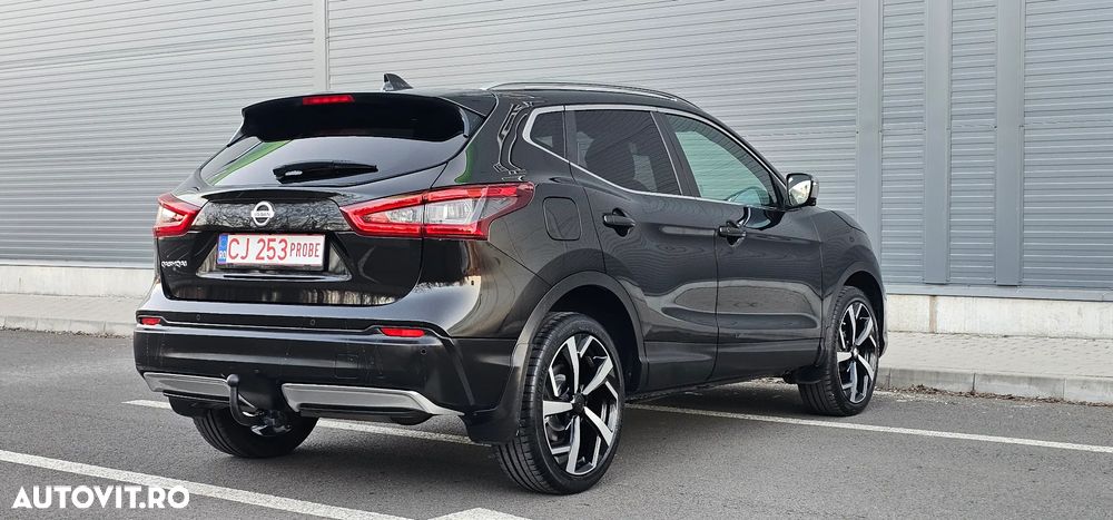 Nissan Qashqai 1.6 DCI Xtronic TEKNA+ - 24