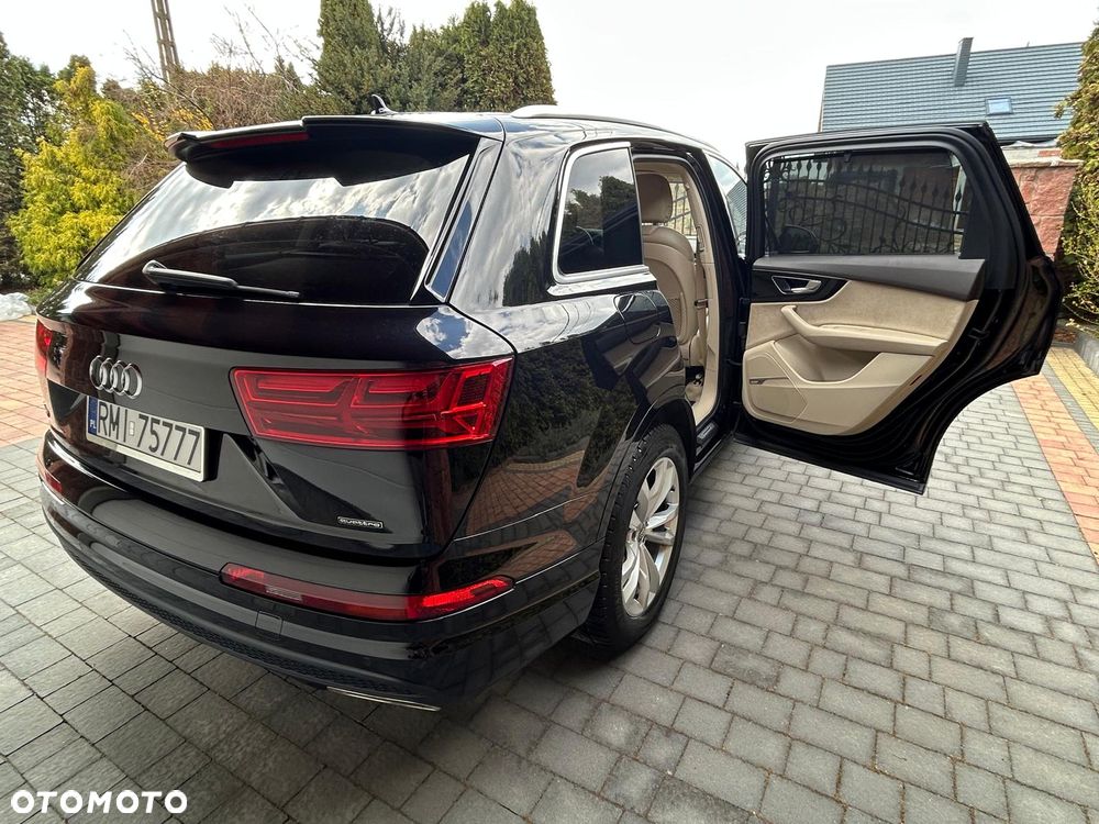 Audi Q7 - 12
