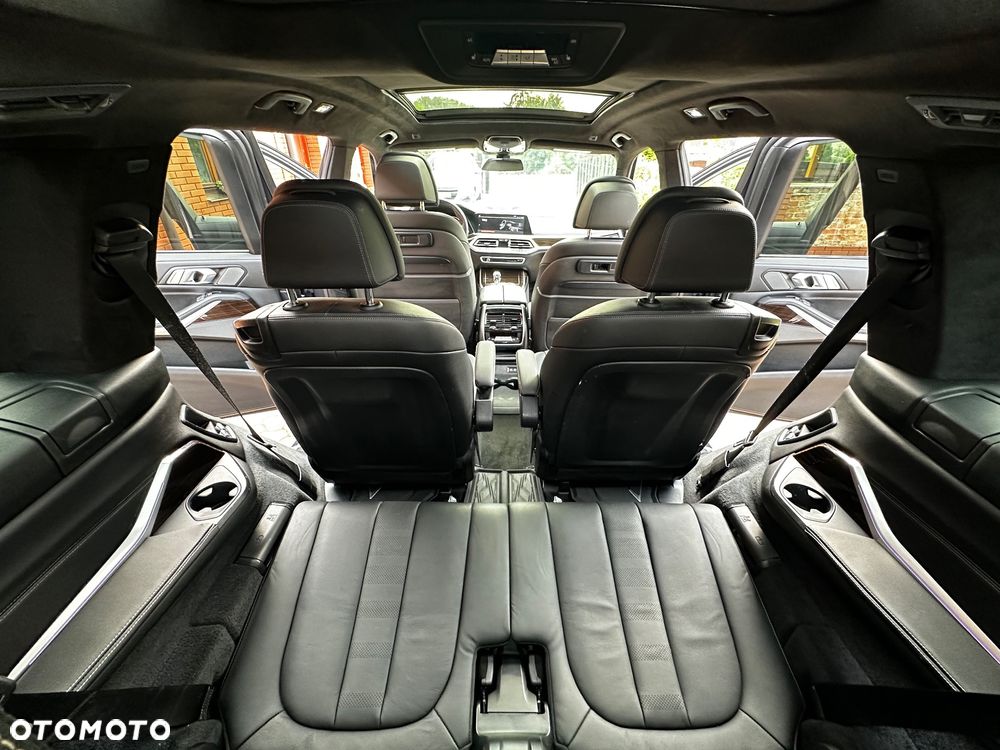 BMW X7 xDrive40i - 20