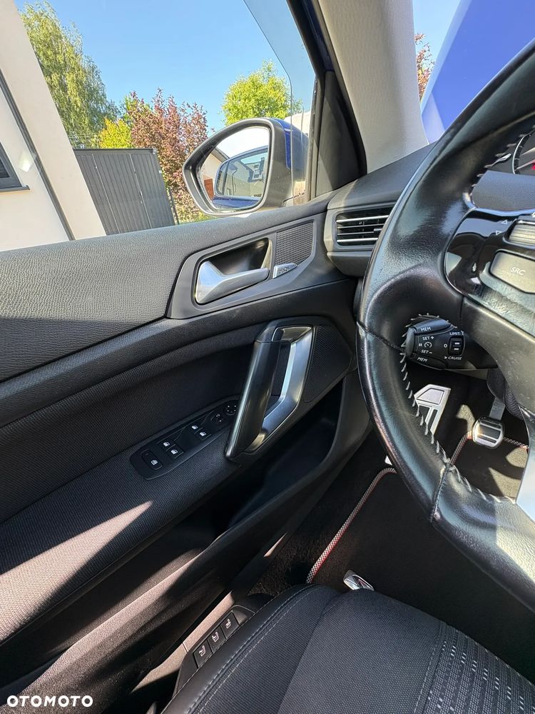 Peugeot 308 1.2 PureTech Allure S&S - 22
