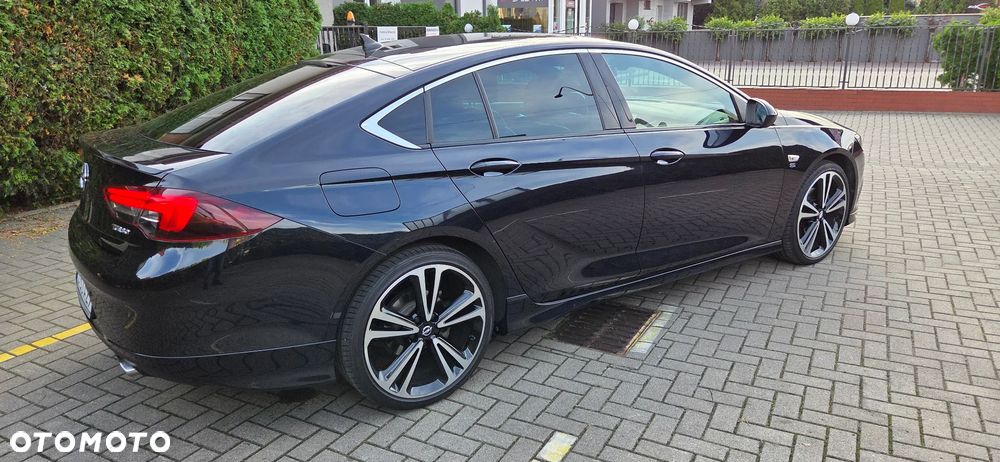 Opel Insignia - 17