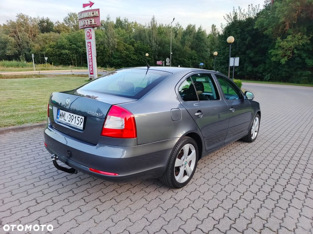 Skoda Octavia 1.4 TSI IMPULS EDITION - 26