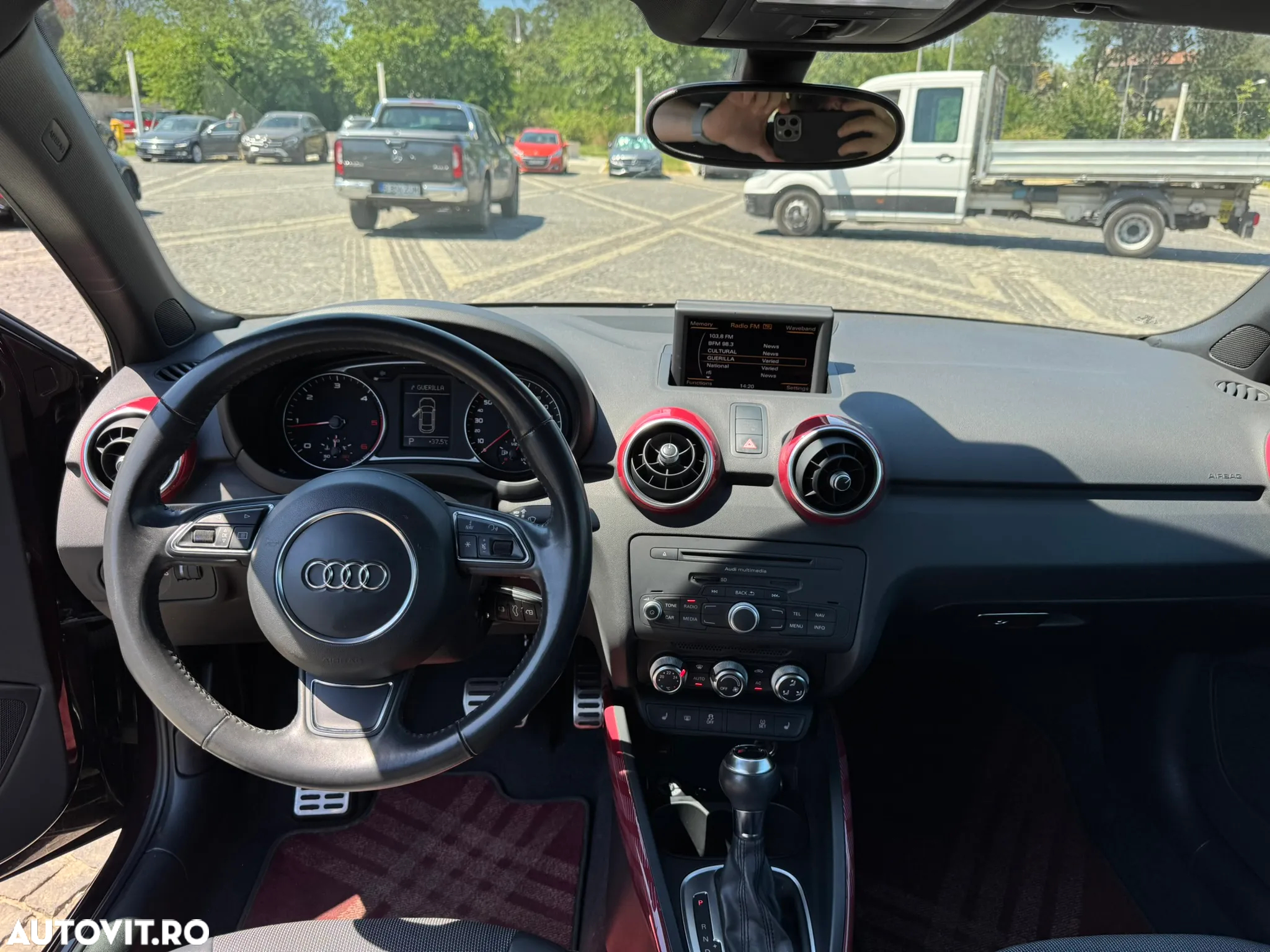 Audi A1 1.6 TDI Stronic Ambition - 9
