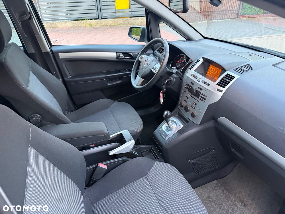 Opel Zafira 1.8 Easytronic Family Plus - 37