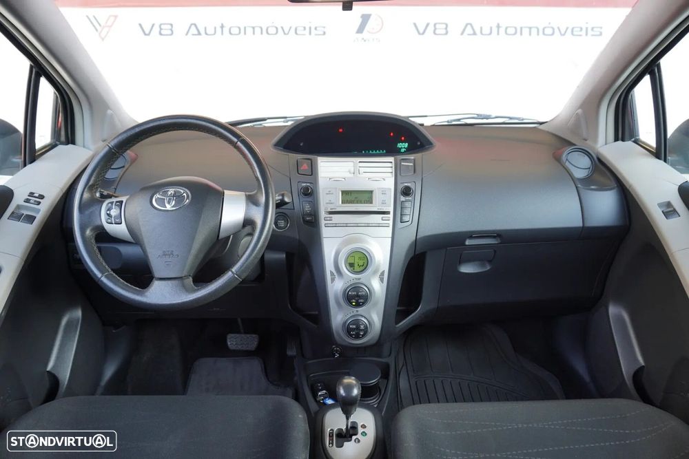 Toyota Yaris 1.0 VVT-i Sol High Pack MMT - 7