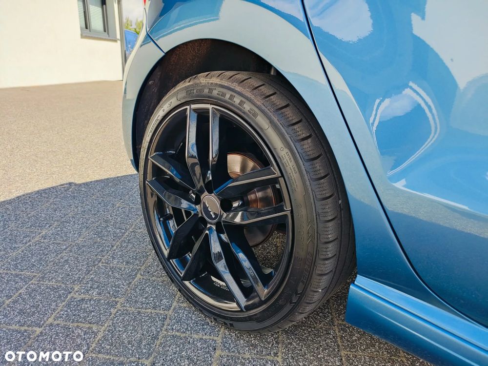 Volkswagen Polo - 9