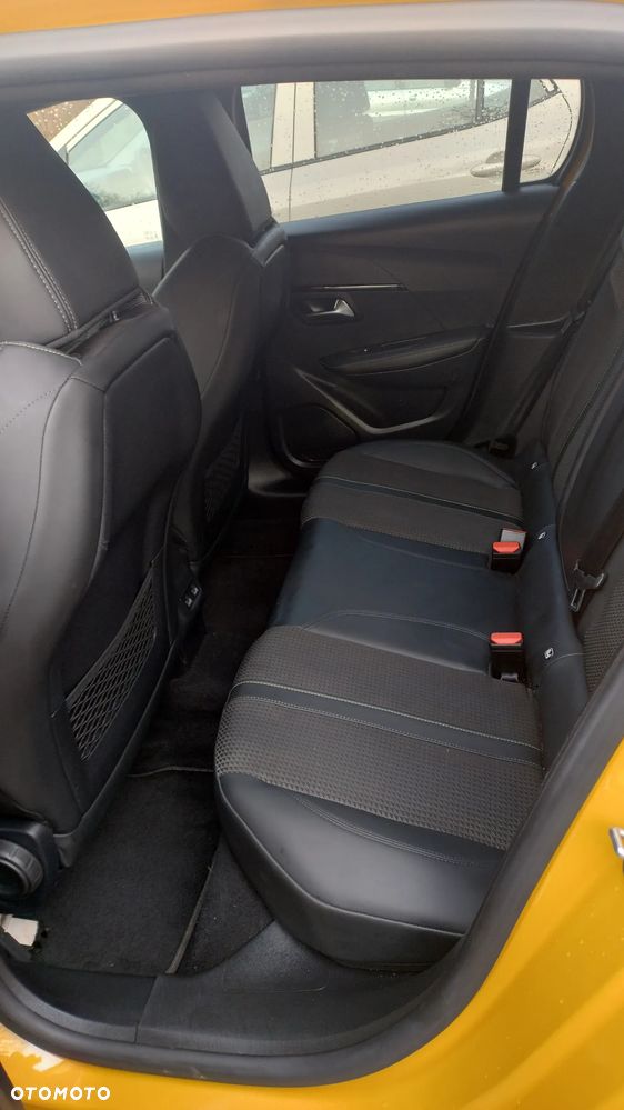 Peugeot 208 PureTech 100 EAT8 GT Pack - 21