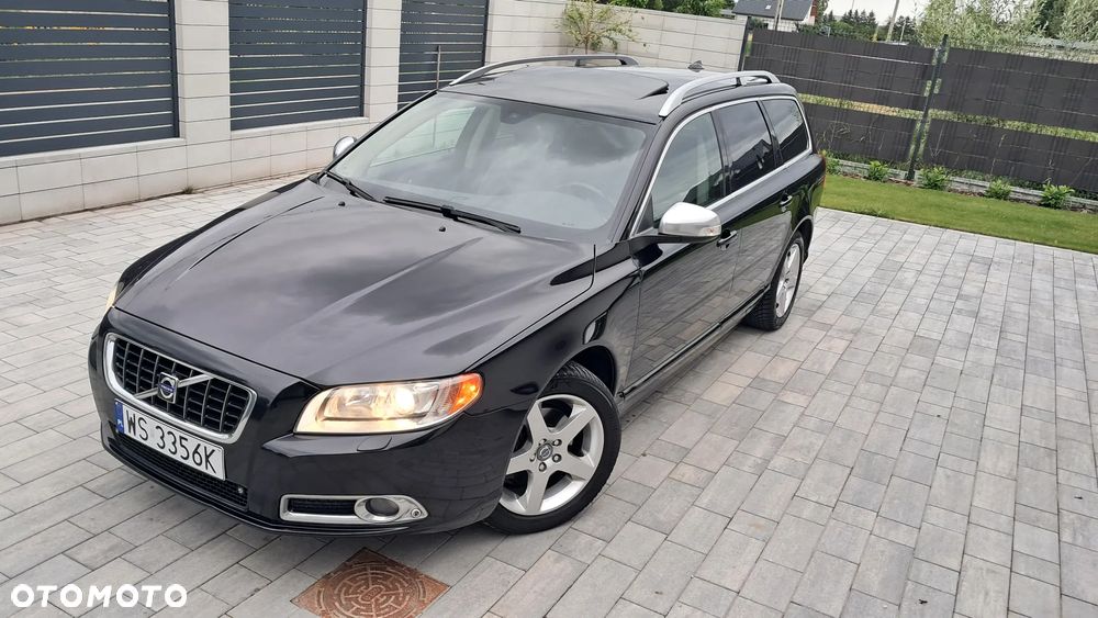 Volvo V70 2.0D Summum - 1