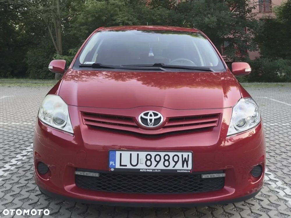 Toyota Auris - 2
