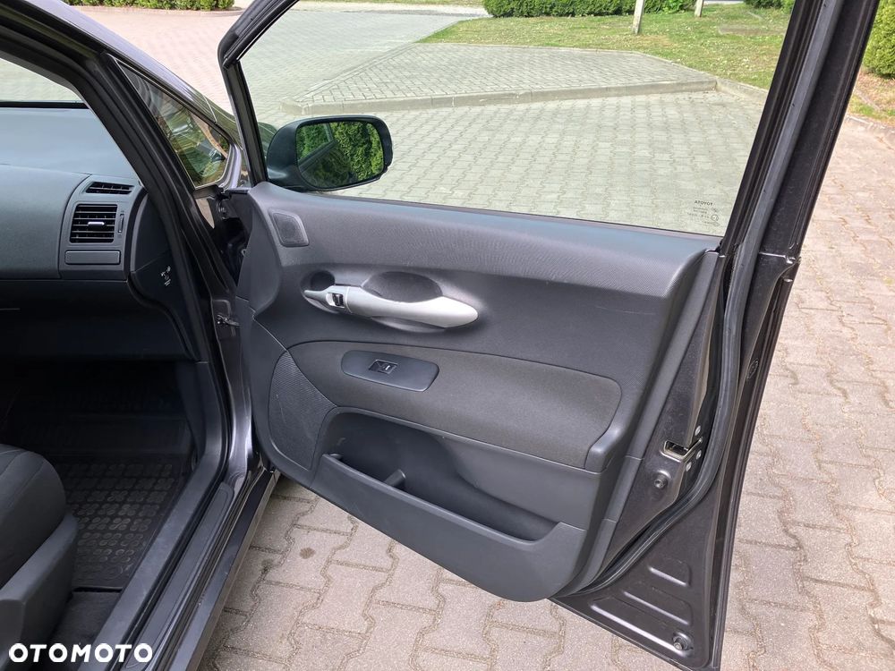 Toyota Auris - 9